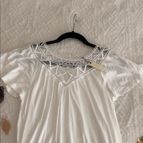 White Top - Picture 2 of 2